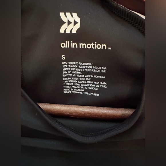 New Womens Long Sleeve Rash Guard - All in Motion™ Black & Pink Floral, Small - Picture 5 of 5